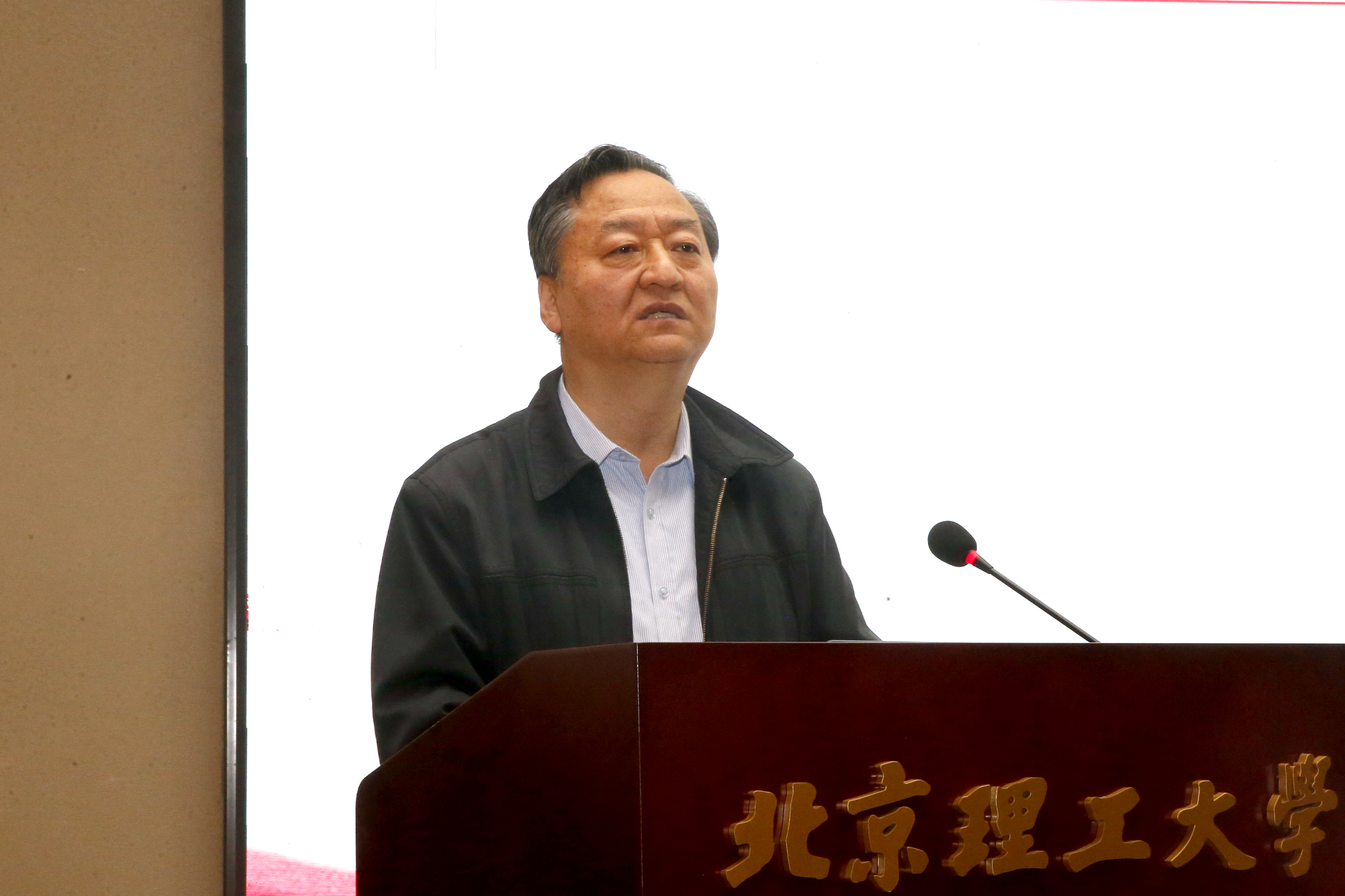 王军政.jpg